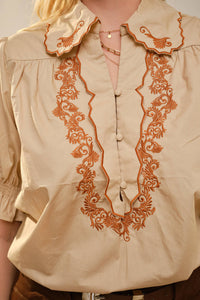 Embroidered Scallop Collar Puff Sleeve Top